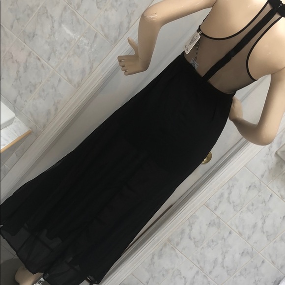 EMBELLISHED BLACK FLORAL MAXI - Picture 7 of 8